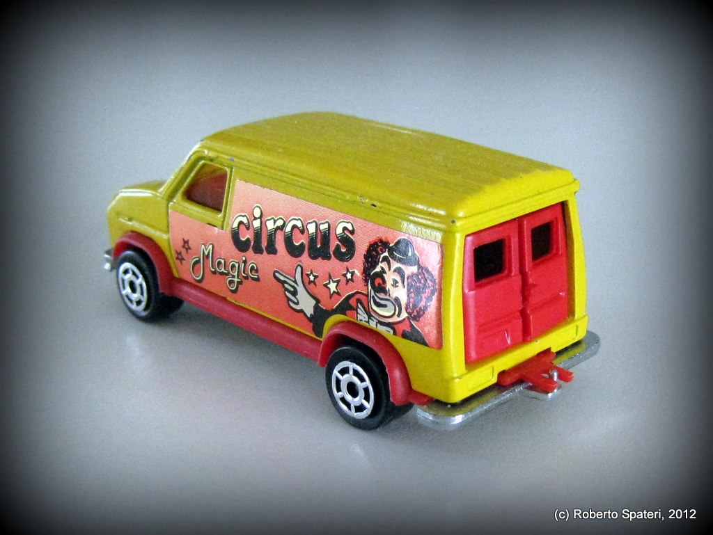 Majorette Ford U.S. Van (n.250/243)